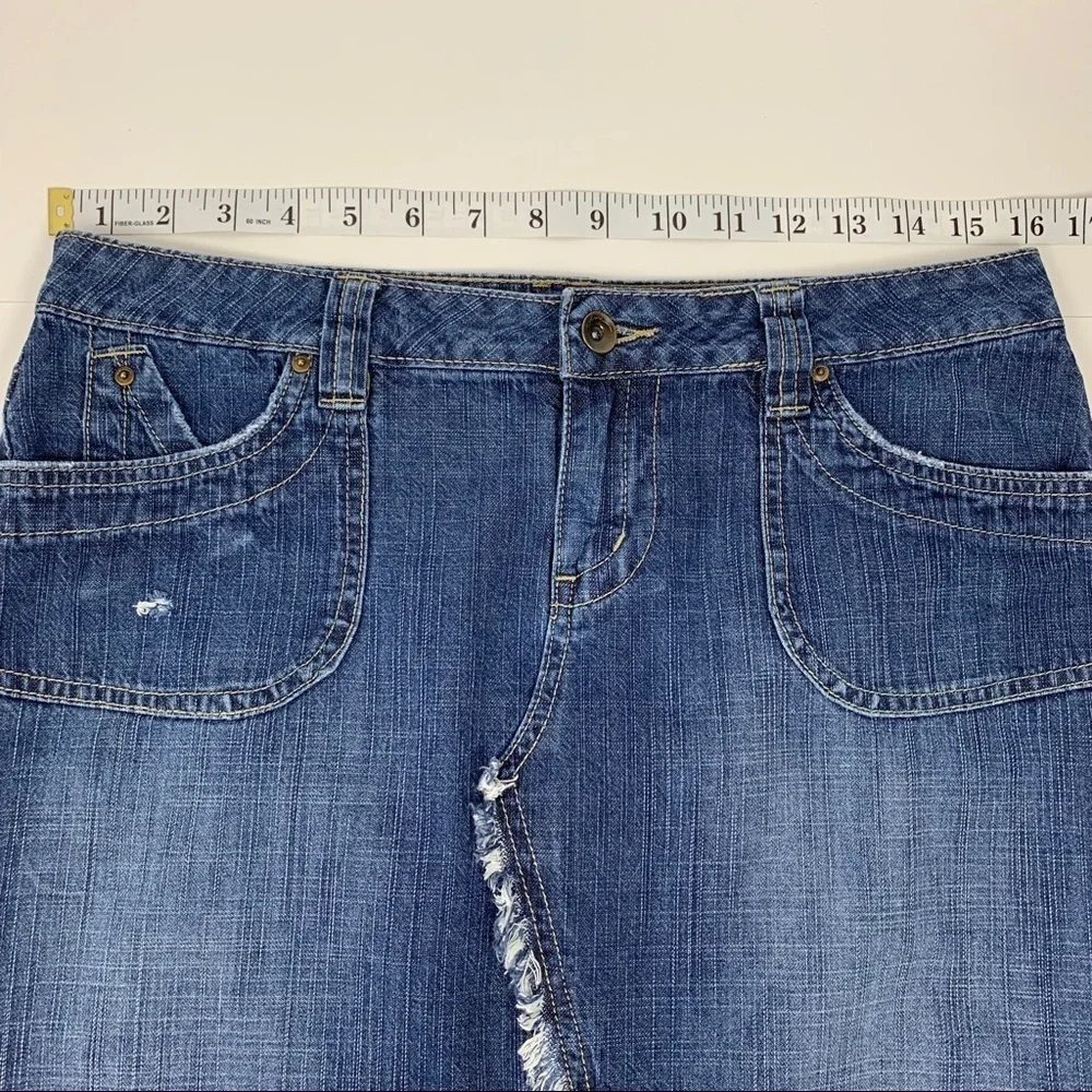 Frayed Edge Factory Deconstructed Denim Jean Skirt Frayed Hem Size Medium (8-10)
